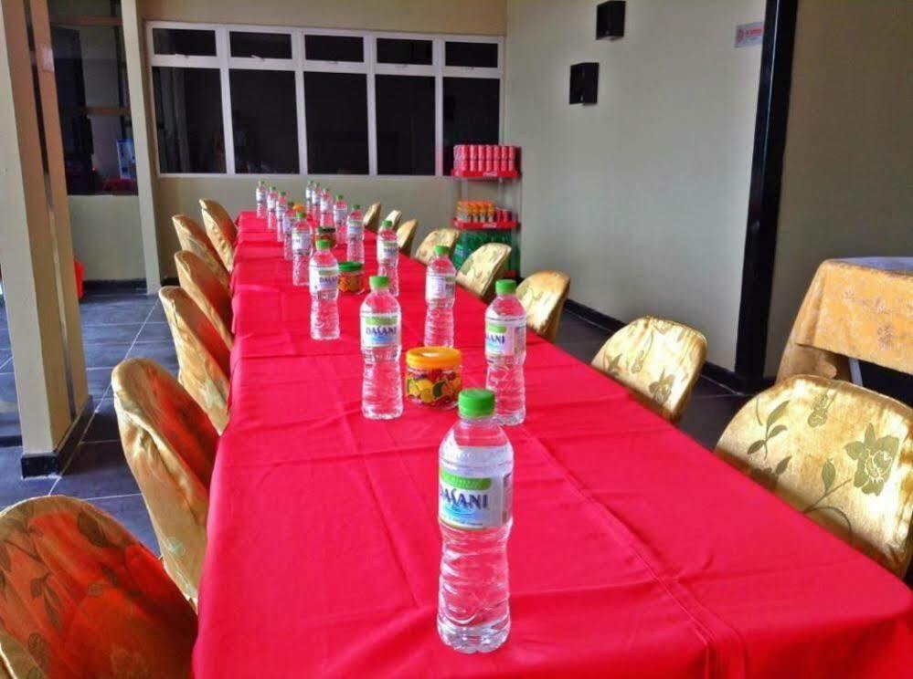 Hotel Crystal Hill R à Kampong Kundassan Extérieur photo